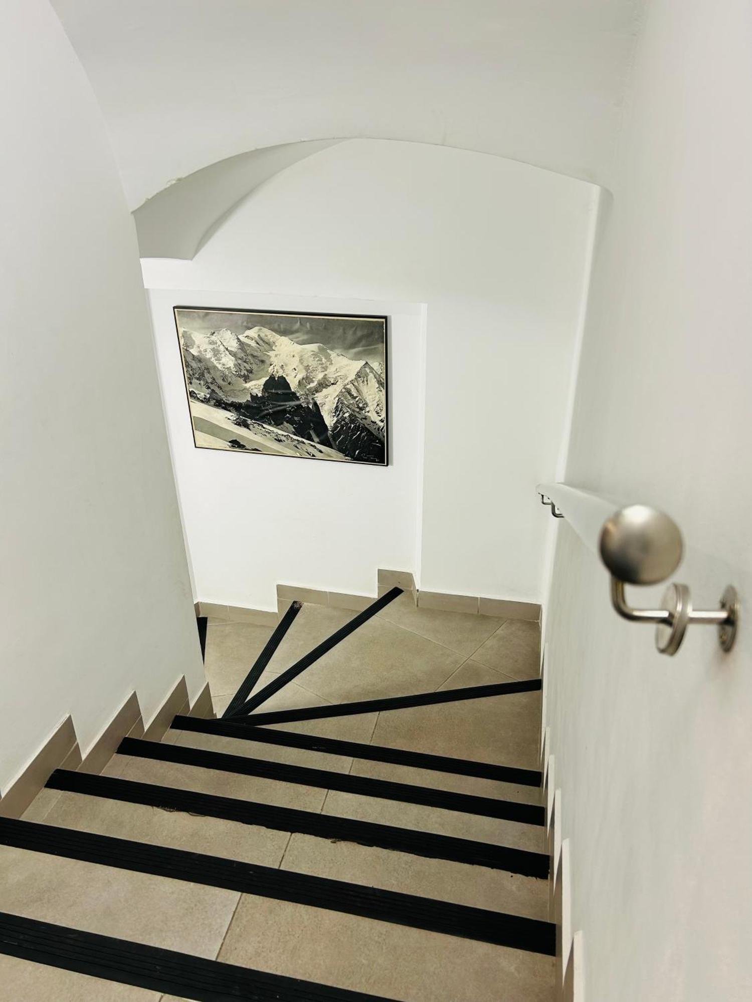 Apartahotel Canfranc Esterno foto